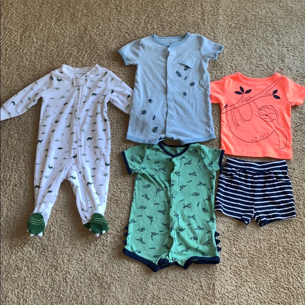 Carters baby Boy Clothing Lot-6M & 9M